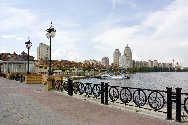 Dream Town Apartment كييف المظهر الخارجي الصورة